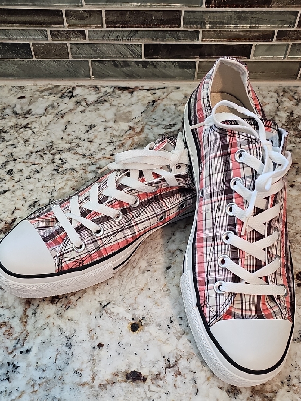 Converse All Star Plaid Low-Top Sneakers - Pink/Black/White